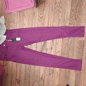 High quality jeggings with  Yelete get best ! Sz.med plum jeggings free 🚢 🚚